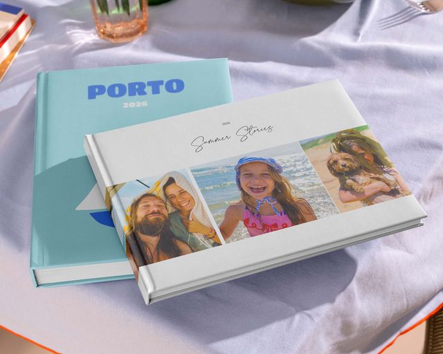 Personlig fotobok med reseminnen och semesterbilder.