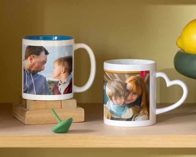 Fotomuggar med familjefoton på