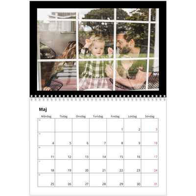 Fotokalender A3 Klassisk (30 x 40 cm) — Svart ram [Maj]