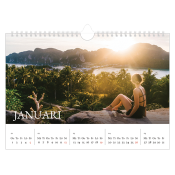 Fotokalender A4 Enkel — Enkel serif-teckensnitt