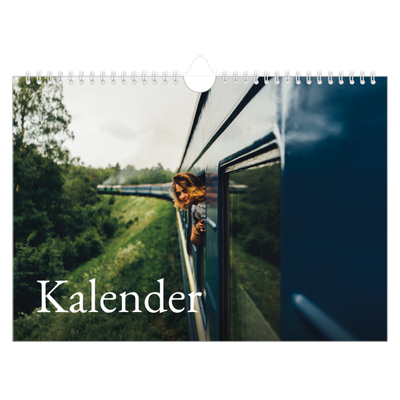Fotokalender A4 Enkel — Enkel serif-teckensnitt [omslag]