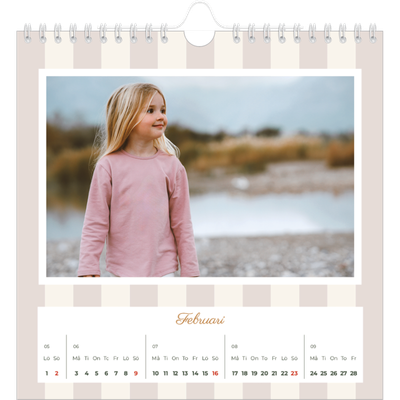 Årskalender kvadratisk — Skrift och ränder [Februari]