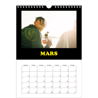 Fotokalender A4 Enkel (20 x 30 cm) — Rolig typografi [Mars]