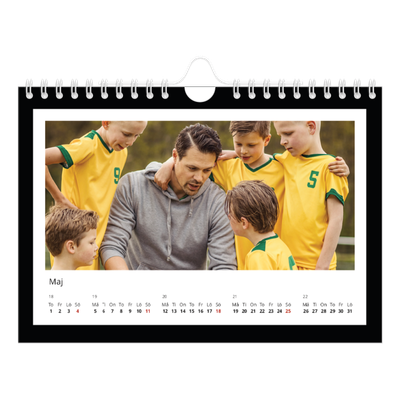 Fotokalender A5 Enkel — Svart bakgrund [omslag]