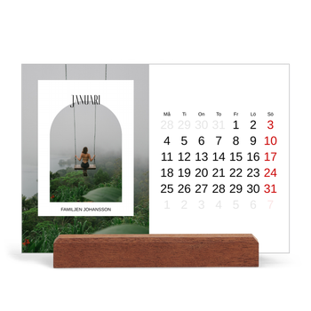 Skrivbordskalender med träställ - Liggande — Det öppna valvet