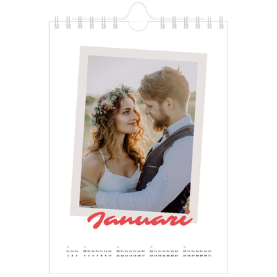 Fotokalender A5 Enkel — Signerad i karmosin [Januari]