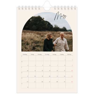 Fotokalender A5 Enkel — Minnen i valv [Mars]