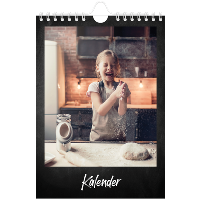 Fotokalender A5 Enkel — Svart tavla [omslag]