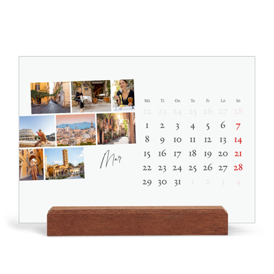 Skrivbordskalender med träställ - Liggande  — Stadssemester (vit) [Mars]