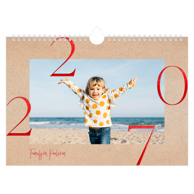 Fotokalender A4 Enkel — Röda detaljer [omslag]