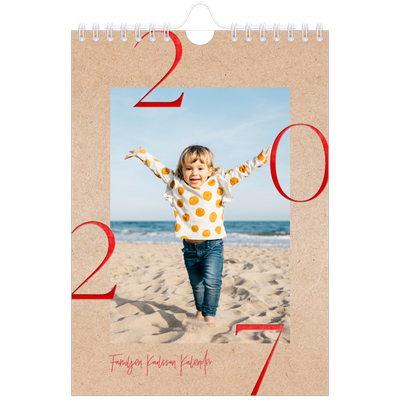Fotokalender A5 Enkel — Röda detaljer [omslag]