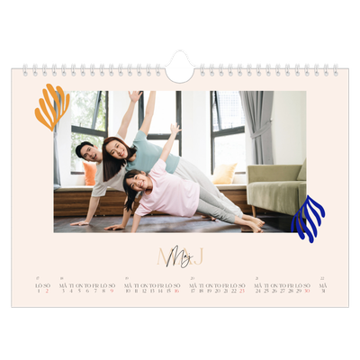 Fotokalender A4 Enkel — Minimalistisk korall [Maj]