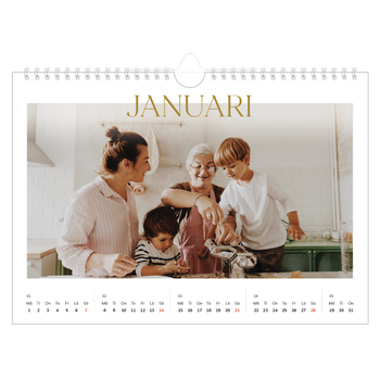 Fotokalender A4 Enkel — Stort teckensnitt i guld