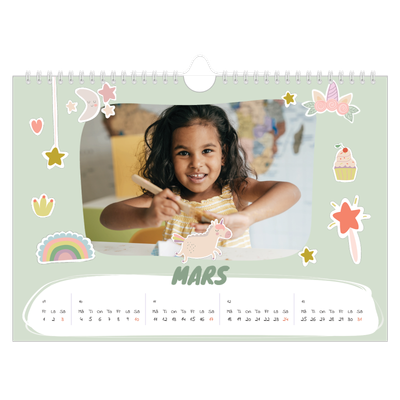 Fotokalender A4 Enkel — Magisk regnbåge [Mars]