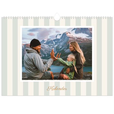 Fotokalender A3 Enkel — Skrift och ränder [omslag]