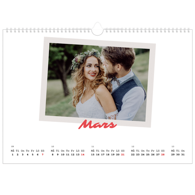 Fotokalender A3 Enkel — Signerad i karmosin [Mars]