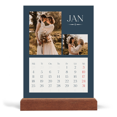 Skrivbordskalender med träställ - Stående — Skiffer & seriffer [Januari]