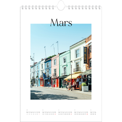 Fotokalender A4 Enkel (20 x 30 cm) — Min reseskildring [Mars]