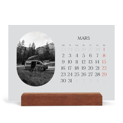 Skrivbordskalender med träställ - Liggande  — Den öppna vägen [Mars]