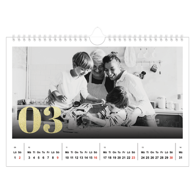 Fotokalender A4 Enkel — Stora nummer i glitter [Mars]