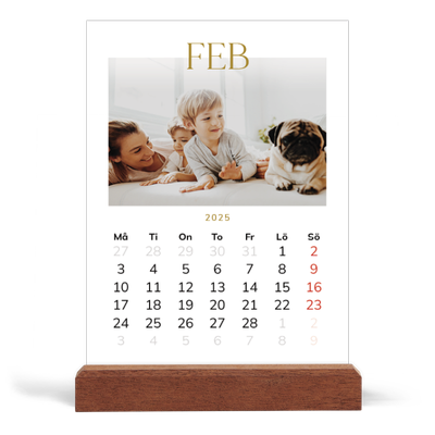 Skrivbordskalender med träställ - Stående — Stort teckensnitt i guld [Februari]