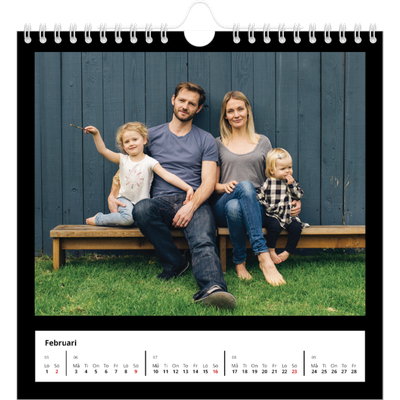 Årskalender kvadratisk — Svart ram [Februari]