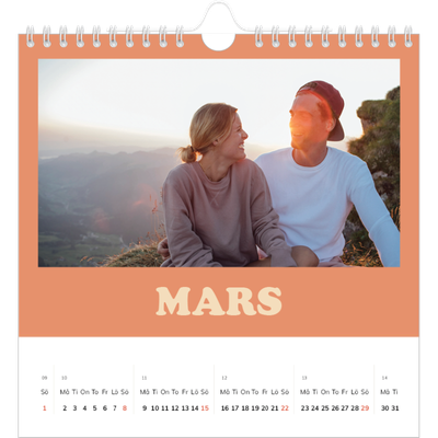 Årskalender kvadratisk — Retro ramar [Mars]