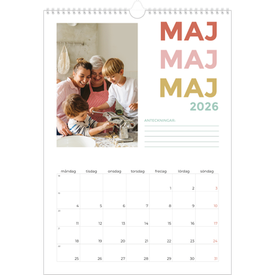 A3 Årskalender — Färgglada typsnitt [omslag]