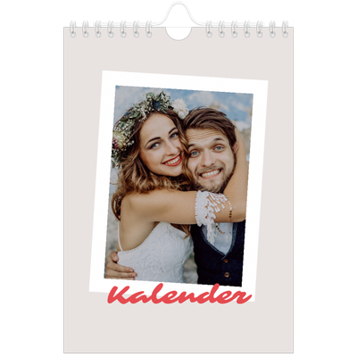 Fotokalender A5 Enkel — Signerad i karmosin [omslag]