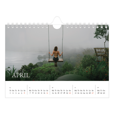 Fotokalender A5 Enkel — Enkel serif-teckensnitt [April]