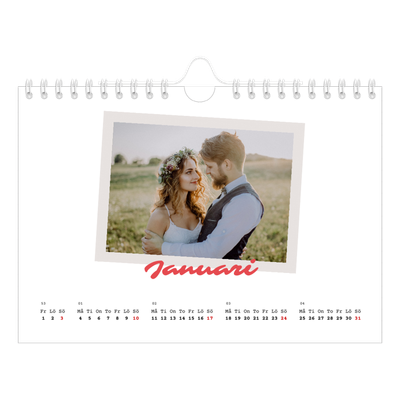Fotokalender A5 Enkel — Signerad i karmosin [Januari]