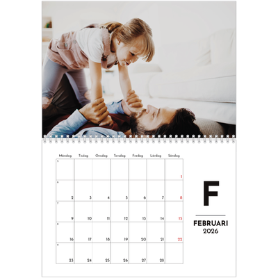 Fotokalender A3 Klassisk (30 x 40 cm) — Bokstav i fokus [Februari]