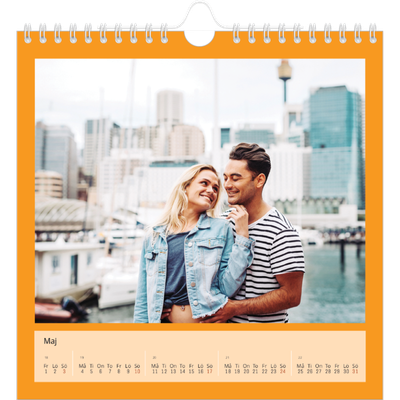 Årskalender kvadratisk — Snygga färger [omslag]