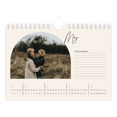Fotokalender A5 Enkel — Minnen i valv [omslag]