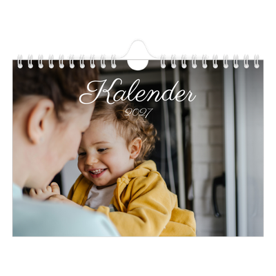 Fotokalender A5 Enkel — Handskrivna månader [omslag]