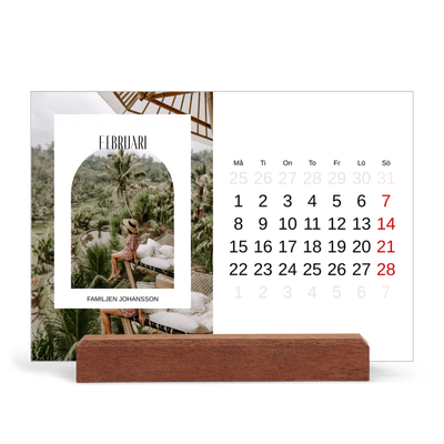 Skrivbordskalender med träställ - Liggande  — Det öppna valvet [Februari]