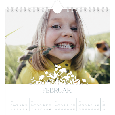 Årskalender kvadratisk — Blommotiv [Februari]