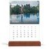Skrivbordskalender med träställ - Stående — Enkel serif-teckensnitt [Mars]