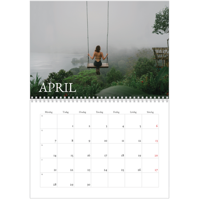 Fotokalender A3 Klassisk (30 x 40 cm) — Enkel serif-teckensnitt [April]