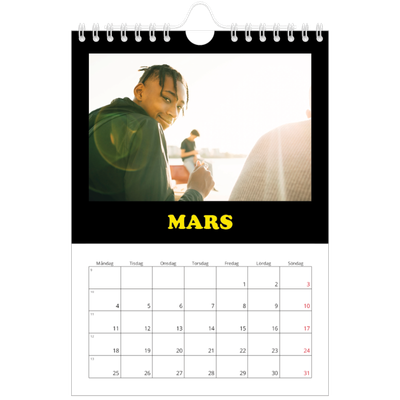Fotokalender A5 Enkel — Rolig typografi [Mars]