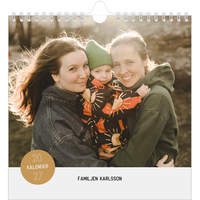 Årskalender kvadratisk — Fotoklistermärke [omslag]
