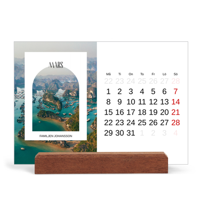 Skrivbordskalender med träställ - Liggande  — Det öppna valvet [Mars]