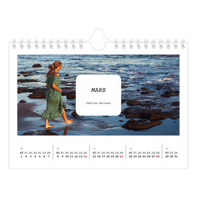 Fotokalender A5 Enkel — Hela historien [Mars]