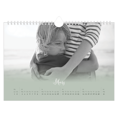 Fotokalender A4 Enkel — Grön dimma [Mars]