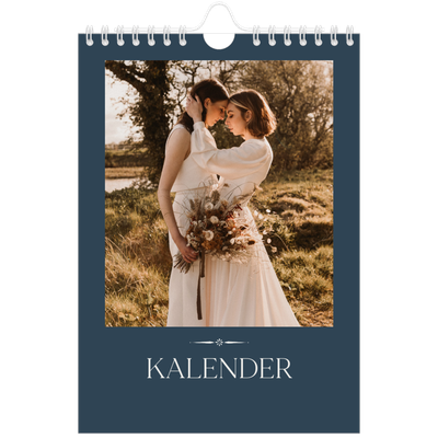 Fotokalender A5 Enkel — Skiffer & seriffer [omslag]