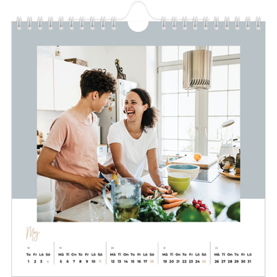 Årskalender kvadratisk — Kalender i naturfärger [omslag]