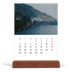 Skrivbordskalender med träställ - Stående — Oändlig flykt [April]