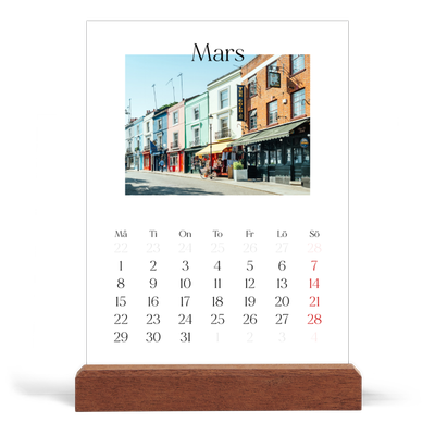 Skrivbordskalender med träställ - Stående — Min reseskildring [Mars]